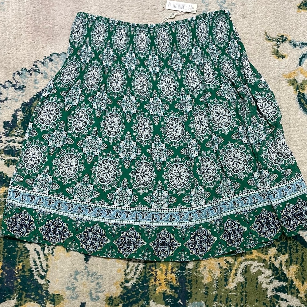 NEW $78 Max Studio boho stretchy knee length skirt green blue filmy overlay